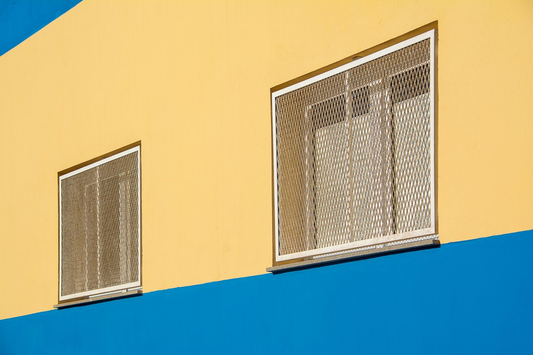Sun Screen Cleaning & Rehang in Scottsdale AZ
