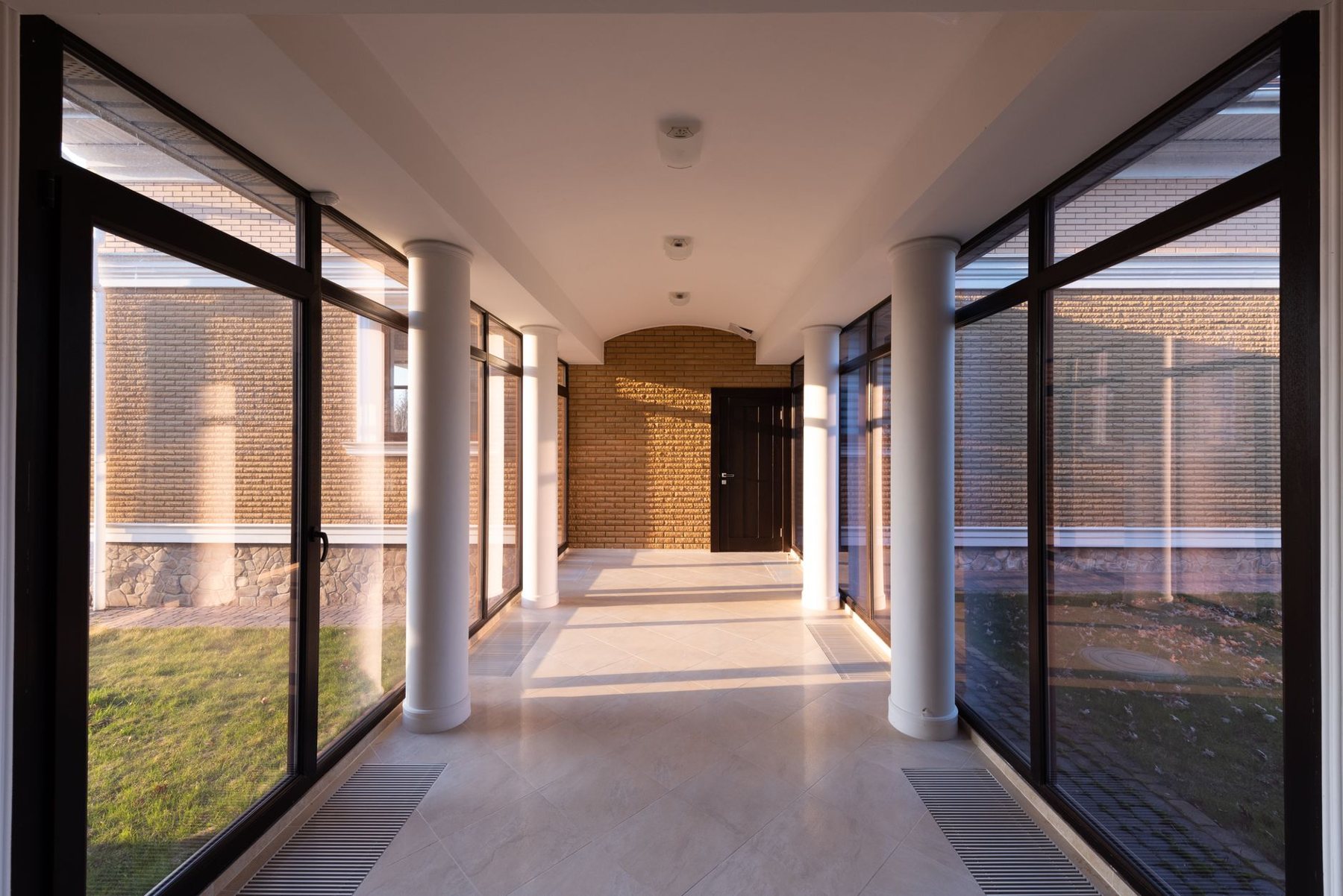 Frames & edges detailed in Scottsdale, AZ